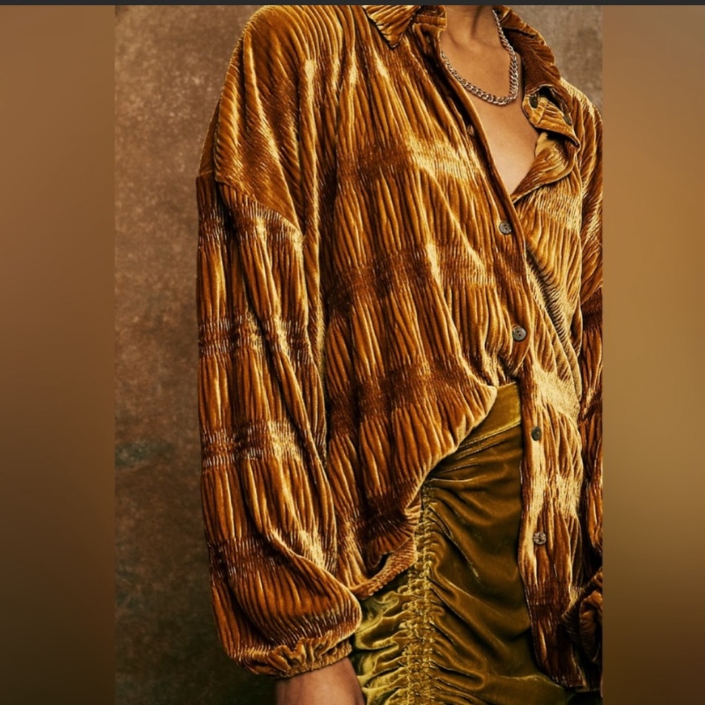 🆕 Free People My Best Top Velvet Button Up